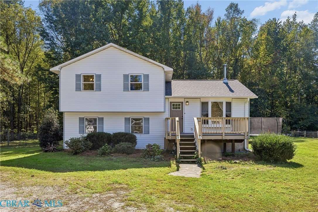 5 Acres of Land with Home for Sale in Saluda, Virginia
