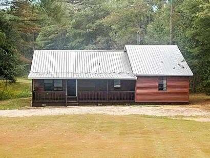 4.5 Acres of Land with Home for Sale in Booneville, Mississippi