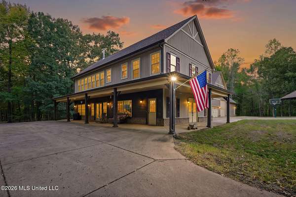 10.6 Acres of Land with Home for Sale in Hernando, Mississippi