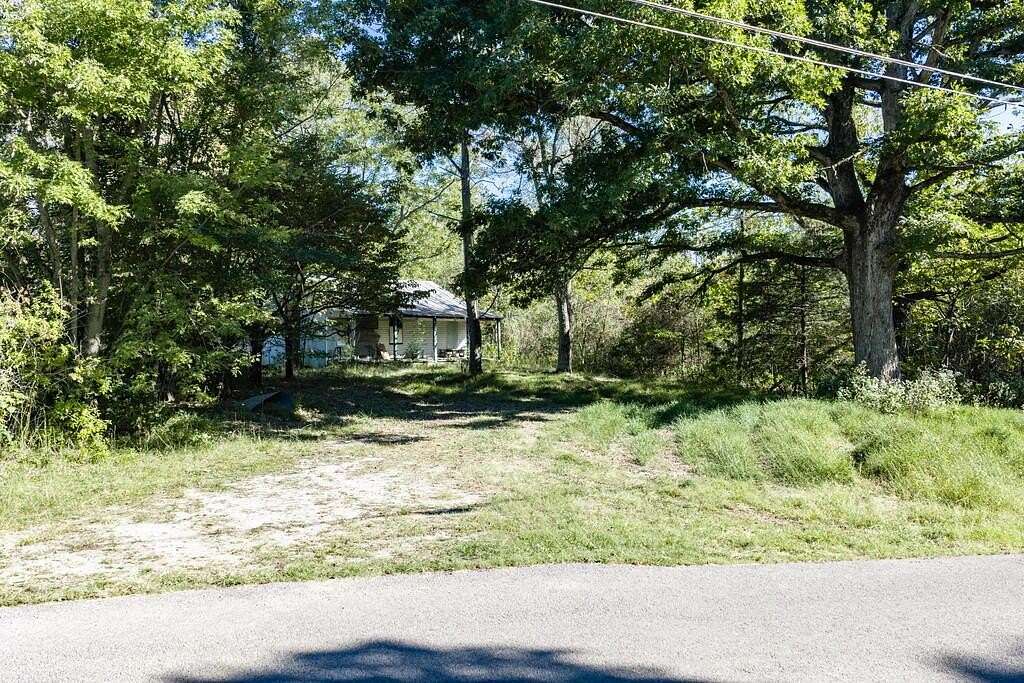 8.4 Acres of Residential Land for Sale in Sparta, Tennessee