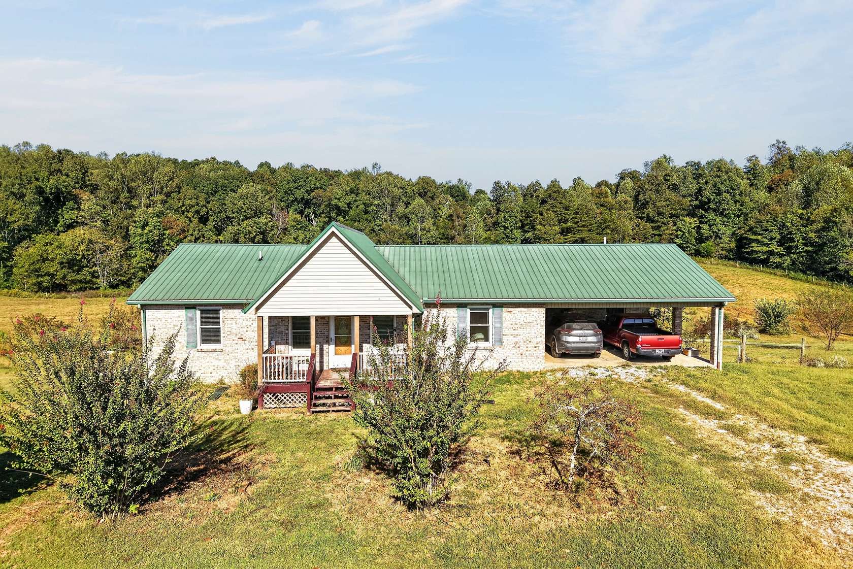14.6 Acres of Recreational Land with Home for Sale in Sparta, Tennessee