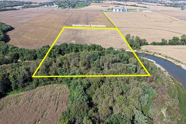 20 Acres of Land for Sale in Tracy, Iowa