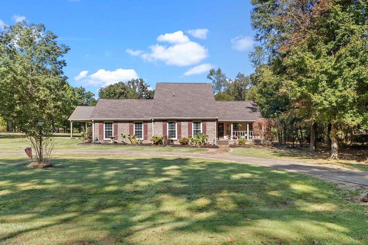 1.78 Acres of Land with Home for Sale in New Johnsonville, Tennessee