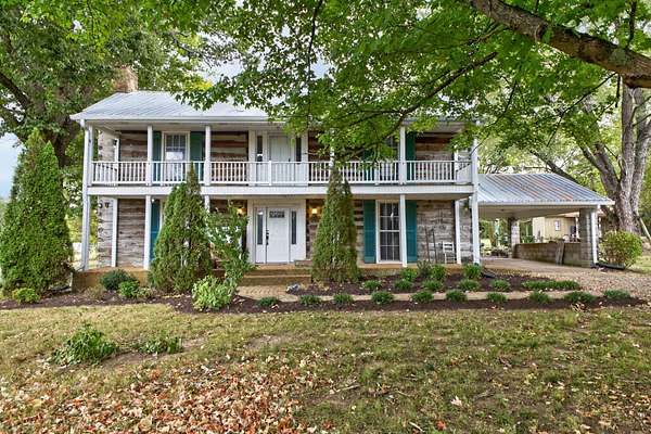 7 Acres of Land with Home for Sale in Lebanon, Tennessee