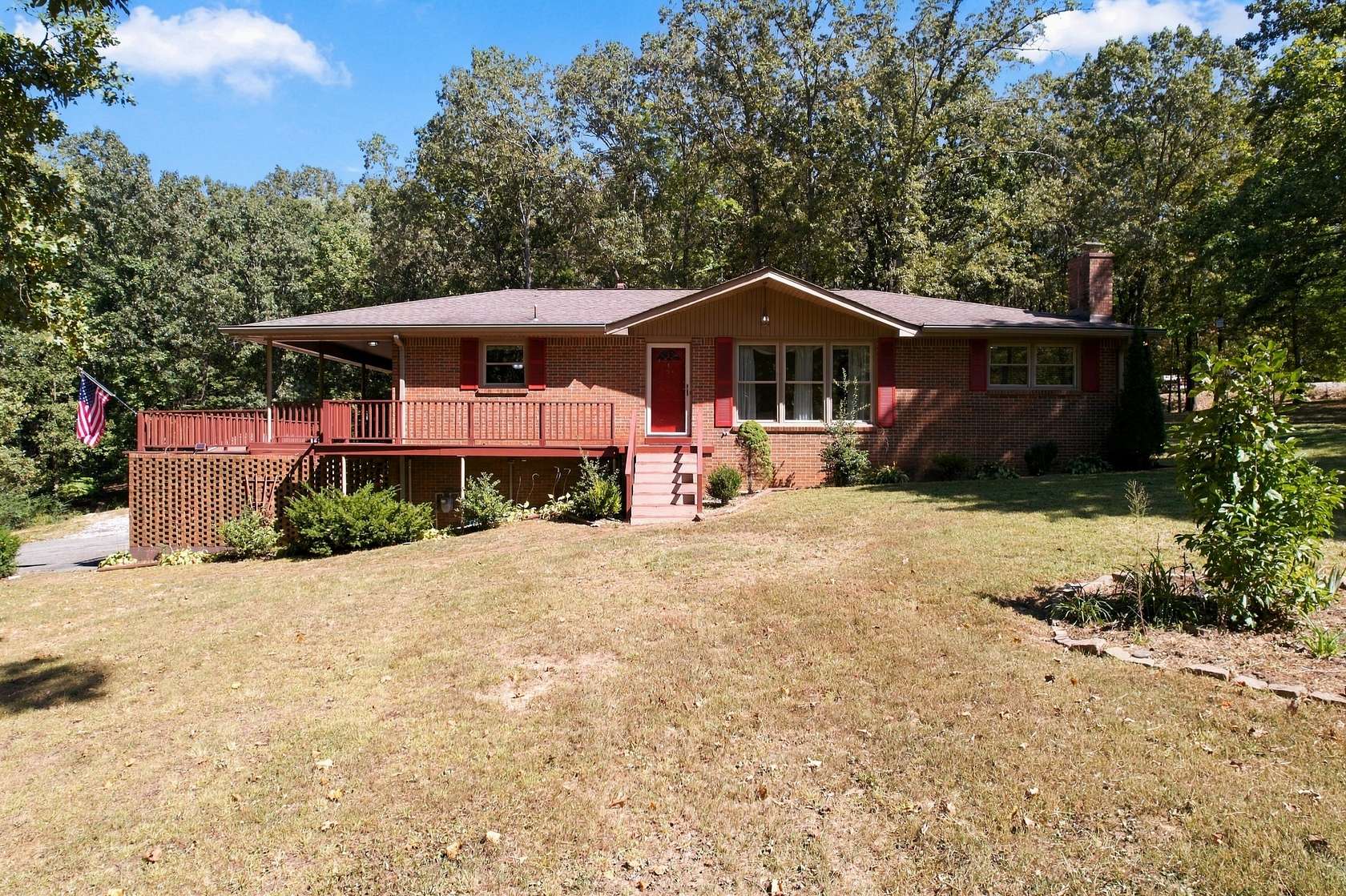 4.84 Acres of Land with Home for Sale in Burns, Tennessee