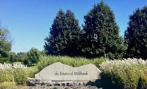 1 Acre of Residential Land for Sale in Millbrook, Illinois