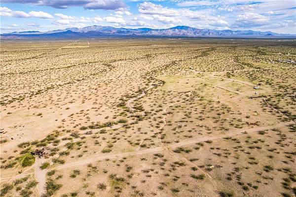 2.35 Acres of Land for Sale in Golden Valley, Arizona