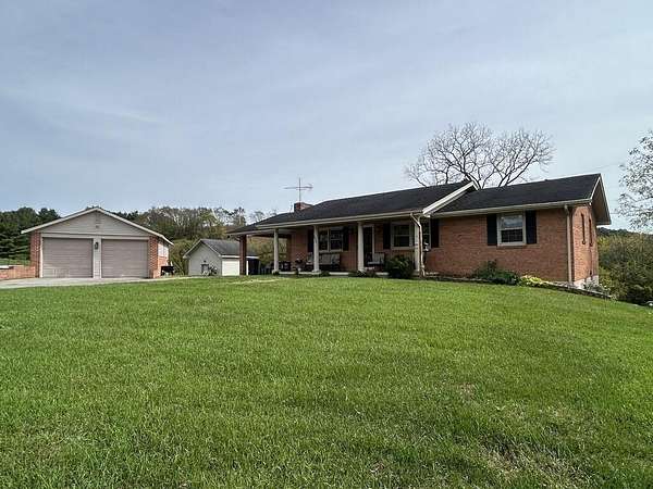 4 Acres of Land with Home for Sale in Draper, Virginia