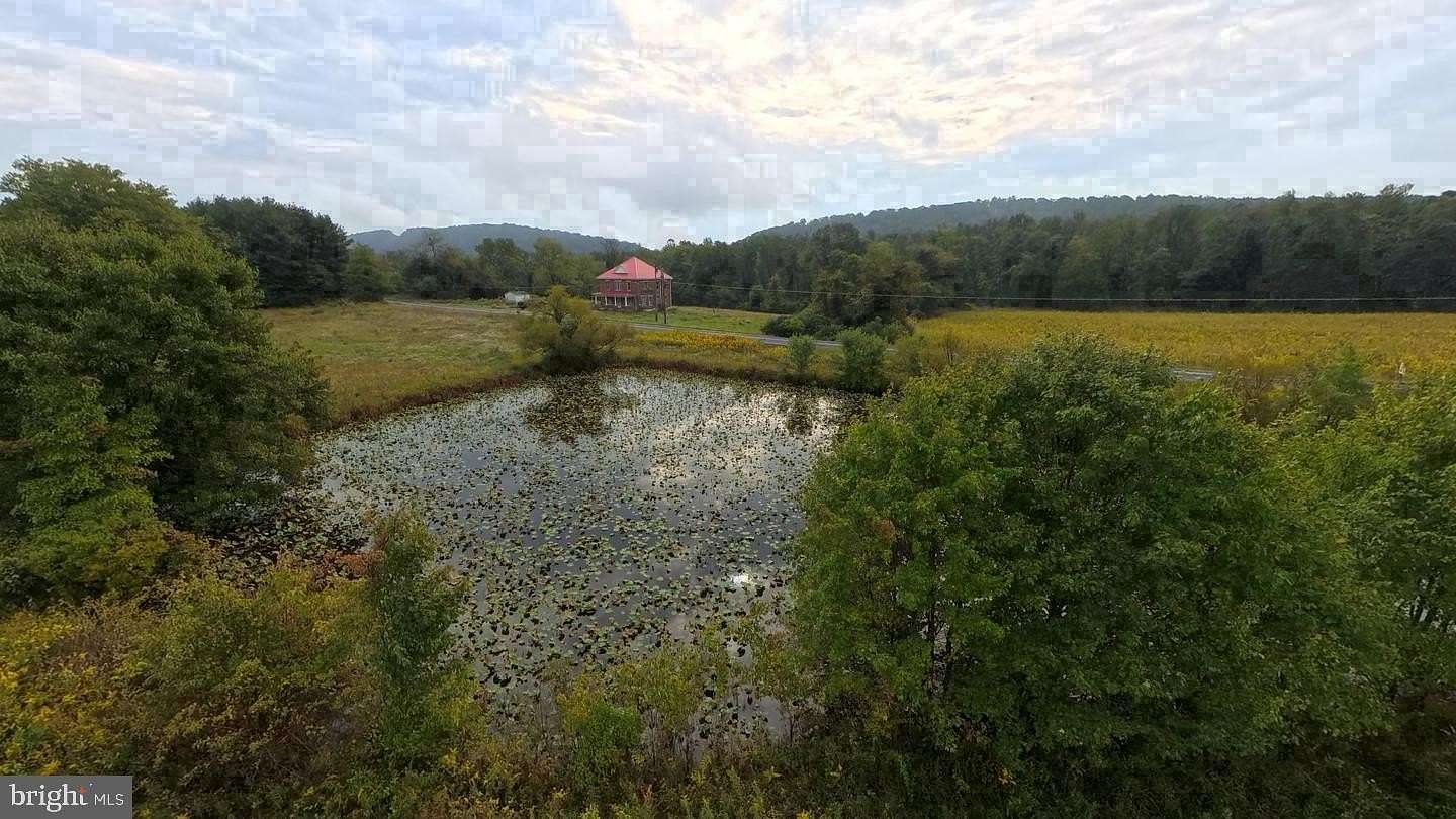 4.1 Acres of Residential Land for Auction in New Bloomfield, Pennsylvania