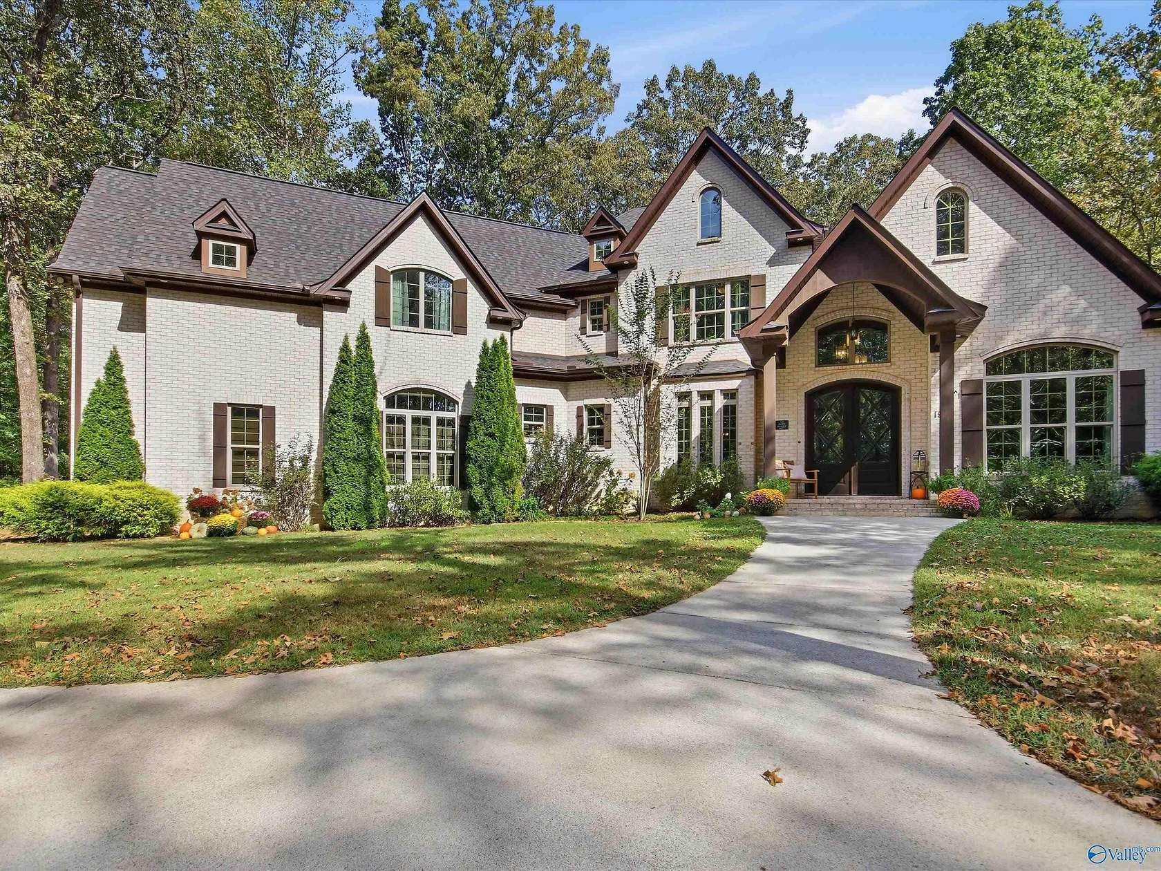4.2 Acres of Land with Home for Sale in Toney, Alabama