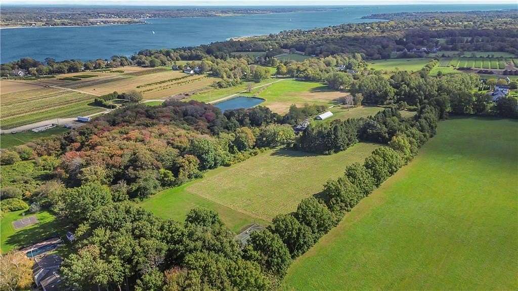 20 Acres of Land with Home for Sale in Portsmouth, Rhode Island