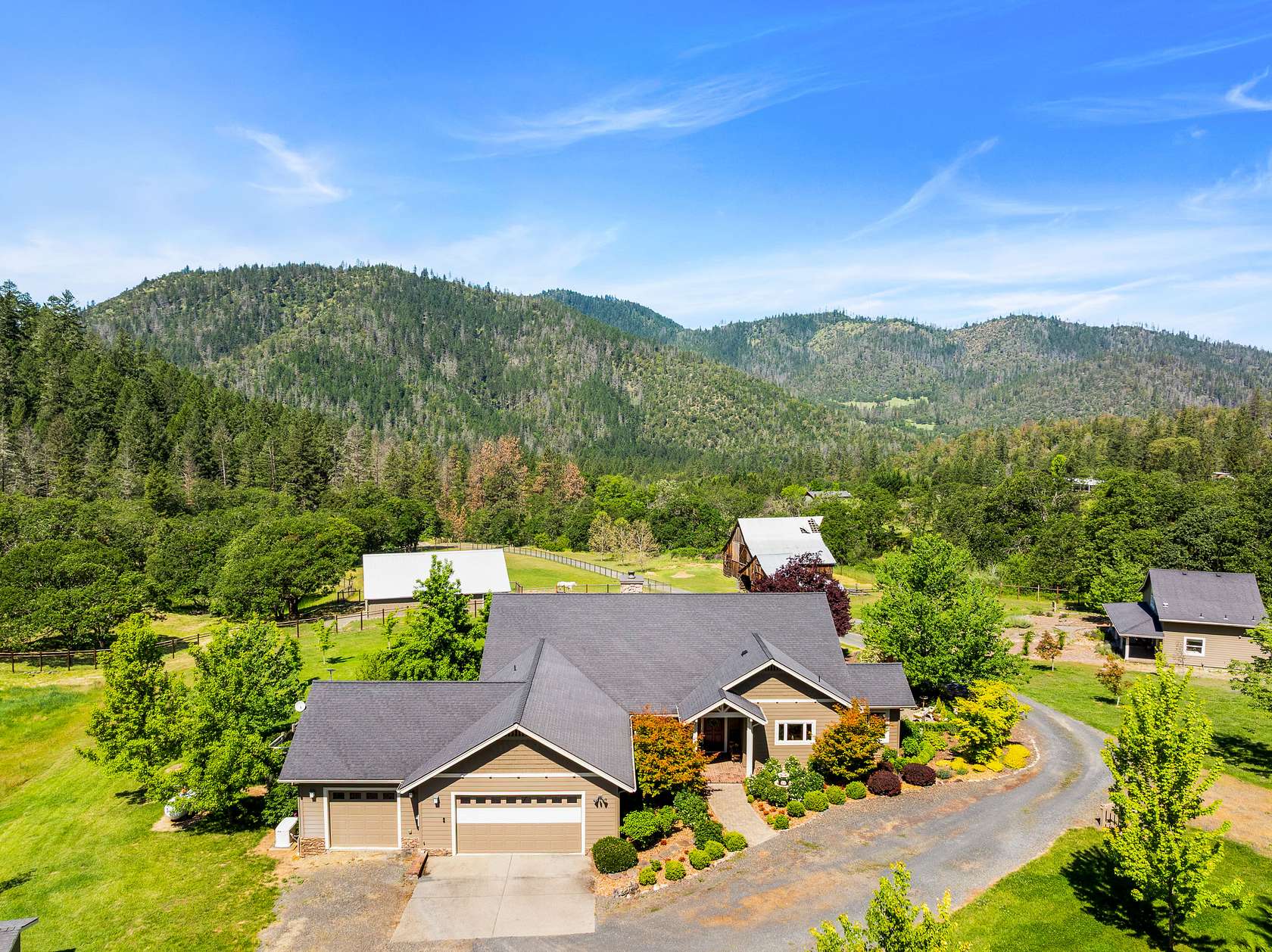 14 Acres of Land with Home for Sale in Jacksonville, Oregon