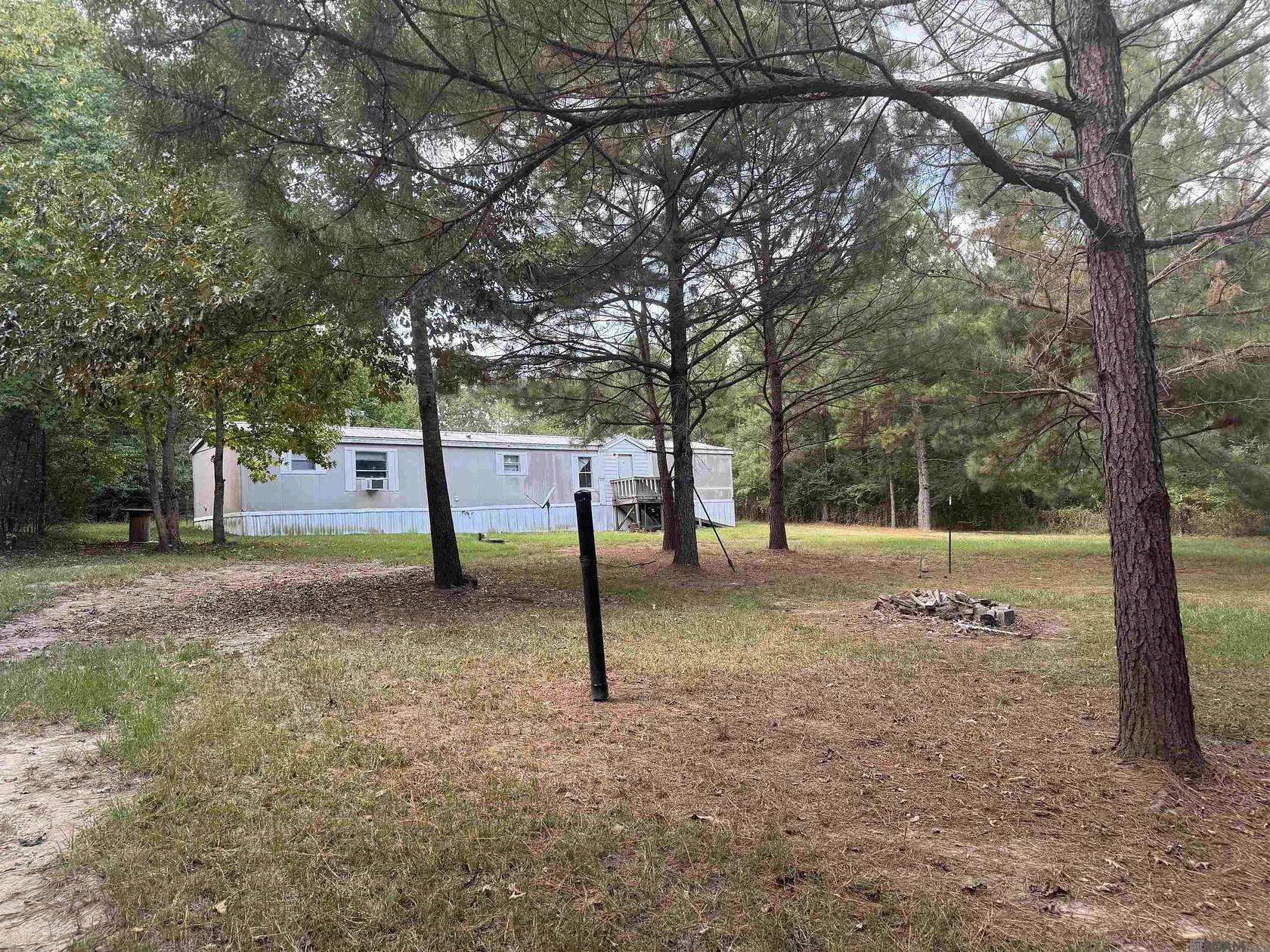 5.77 Acres of Improved Residential Land for Sale in Clinton, Louisiana