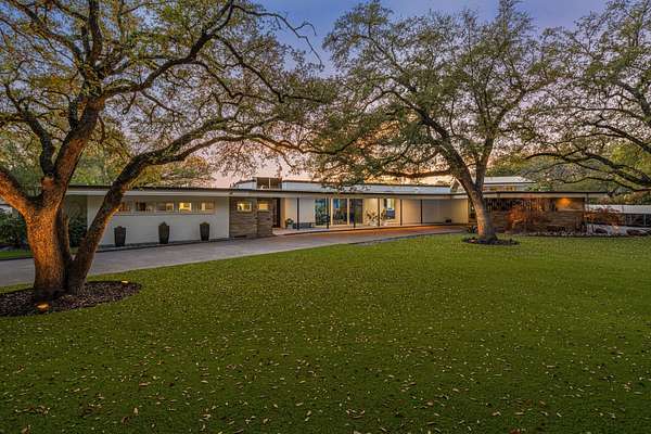 2 Acres of Land with Home for Sale in Fort Worth, Texas