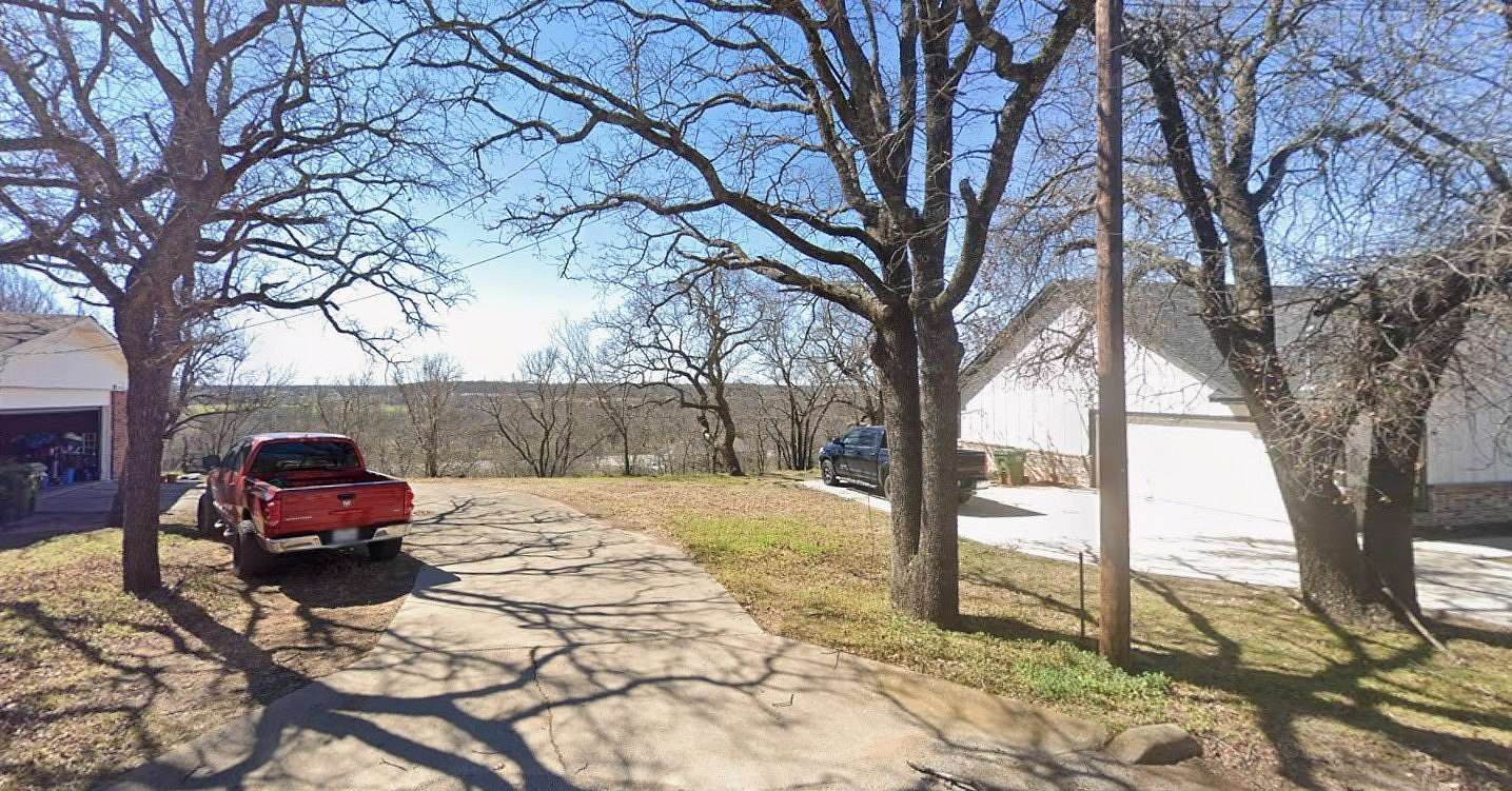 0.33 Acres of Land for Sale in Mineral Wells, Texas