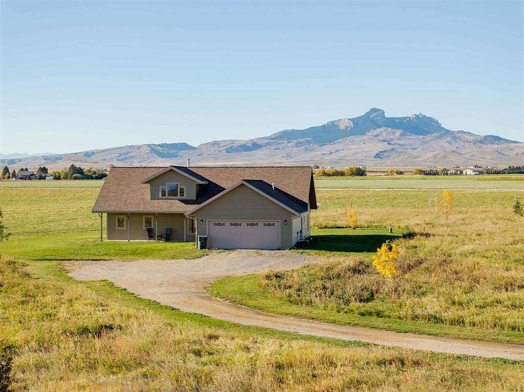 42 Acres of Land with Home for Sale in Powell, Wyoming