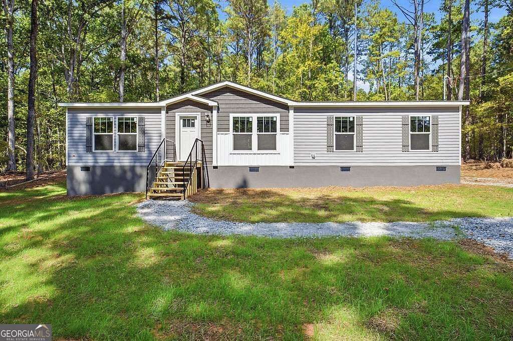 2.18 Acres of Land with Home for Sale in Eatonton, Georgia
