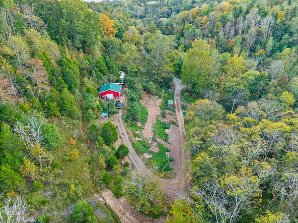 1 Acre of Residential Land for Sale in Bethpage, Tennessee