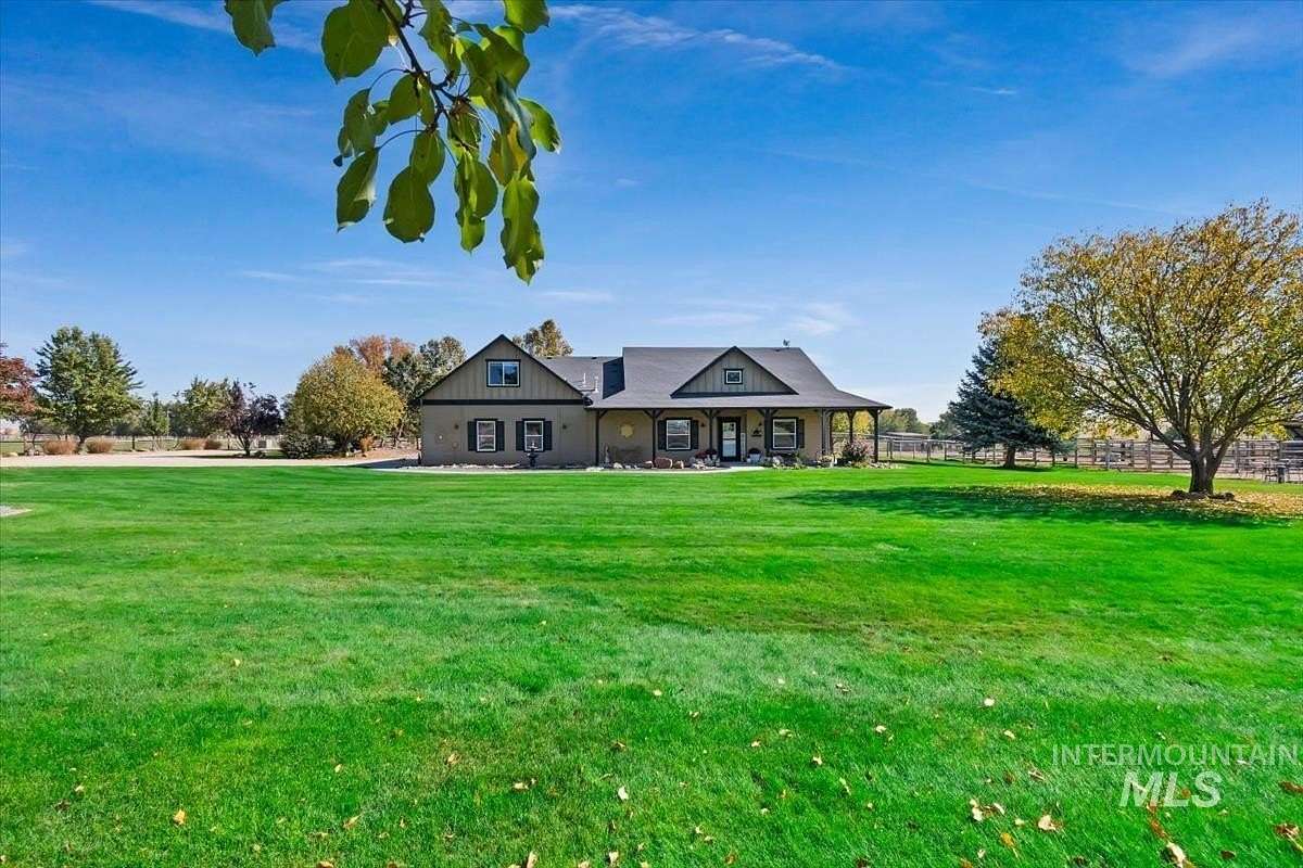 10 Acres of Land with Home for Sale in Caldwell, Idaho