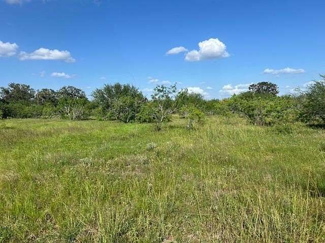 27 Acres of Land for Sale in Waelder, Texas