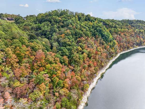6.59 Acres of Residential Land for Sale in Baxter, Tennessee