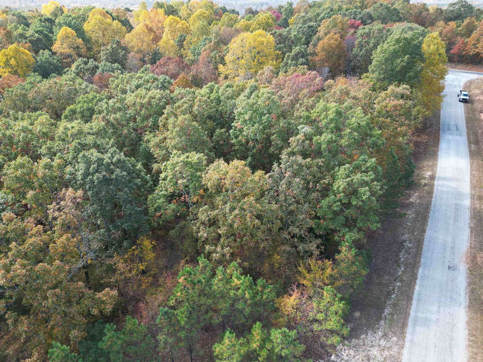 7.5 Acres of Land for Sale in Huntingdon, Tennessee