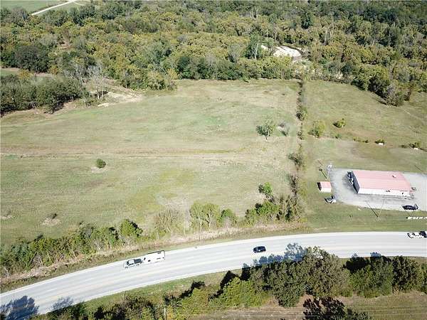 5 Acres of Land for Sale in Pyatt, Arkansas