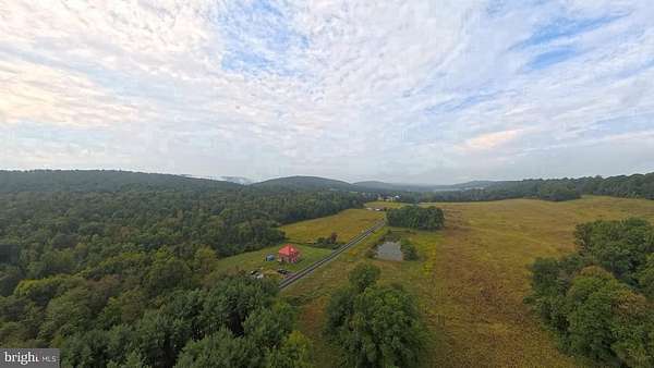 2.19 Acres of Residential Land for Auction in New Bloomfield, Pennsylvania