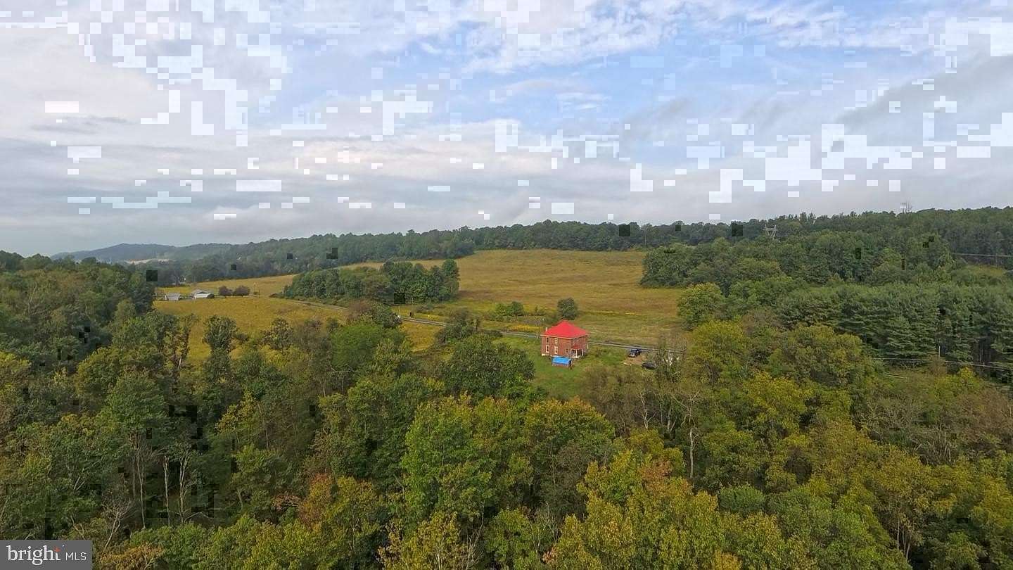 3.72 Acres of Residential Land for Auction in New Bloomfield, Pennsylvania