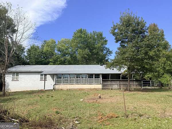 14 Acres of Land with Home for Sale in Williamson, Georgia