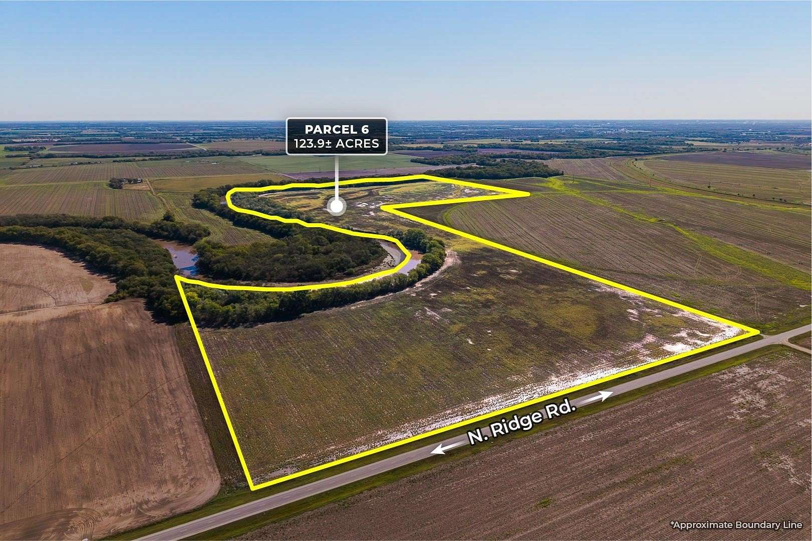 124 Acres of Land for Auction in Valley Center, Kansas