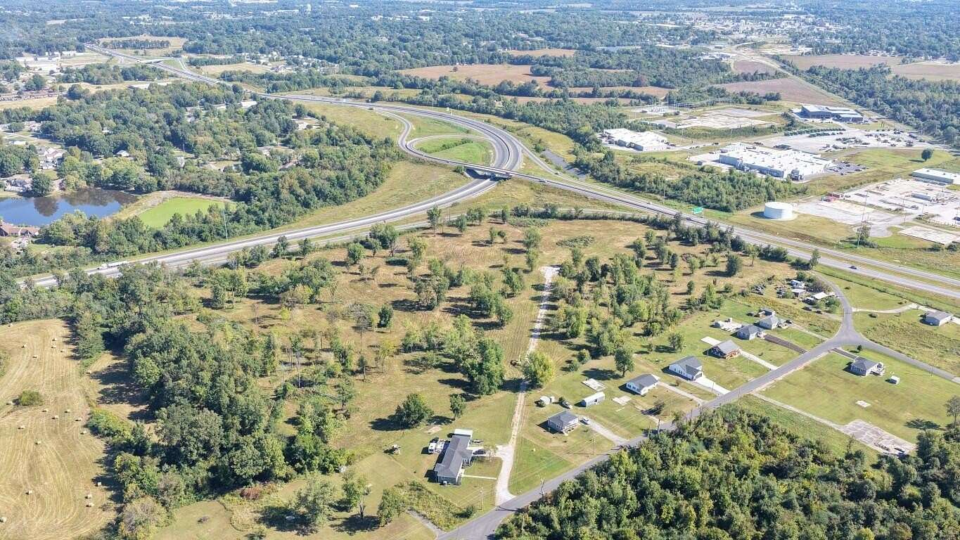 28 Acres of Recreational & Residential Land for Sale in Mayfield, Kentucky