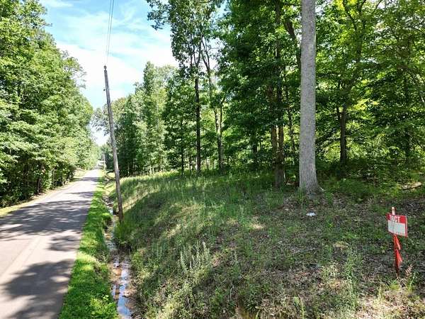 6.19 Acres of Land for Sale in Savannah, Tennessee