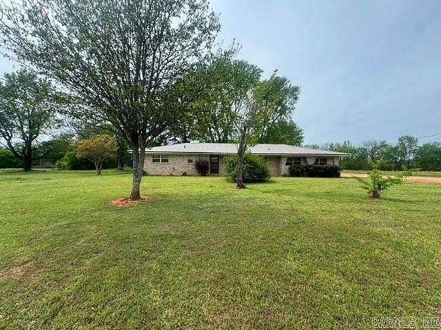 2.6 Acres of Land with Home for Sale in Nashville, Arkansas