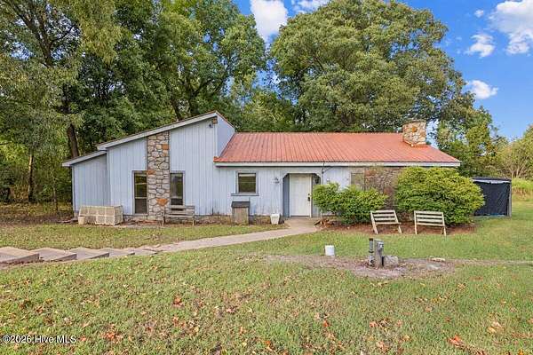 38.9 Acres of Land with Home for Sale in Dudley, North Carolina