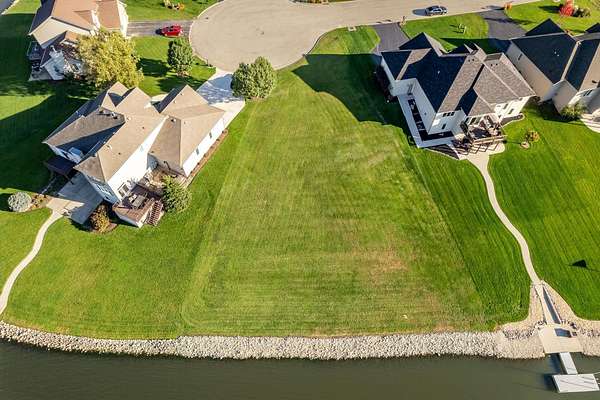 0.4 Acres of Residential Land for Sale in Winnebago, Illinois