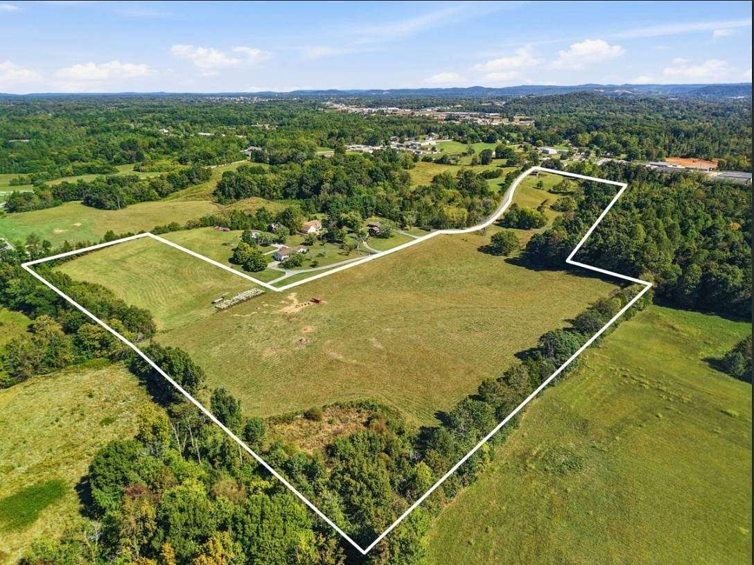 30 Acres of Agricultural & Residential Land for Auction in Cookeville, Tennessee