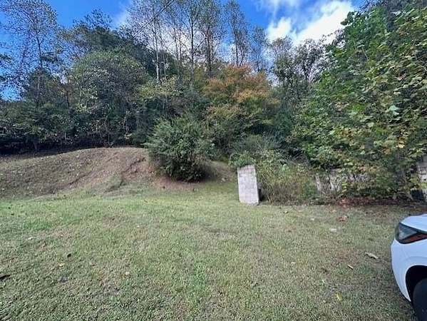7.5 Acres of Residential Land for Sale in Pikeville, Kentucky