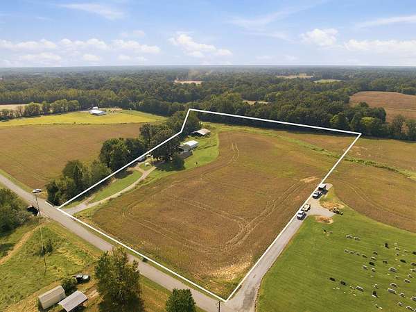9 Acres of Agricultural Land for Sale in Benton, Kentucky
