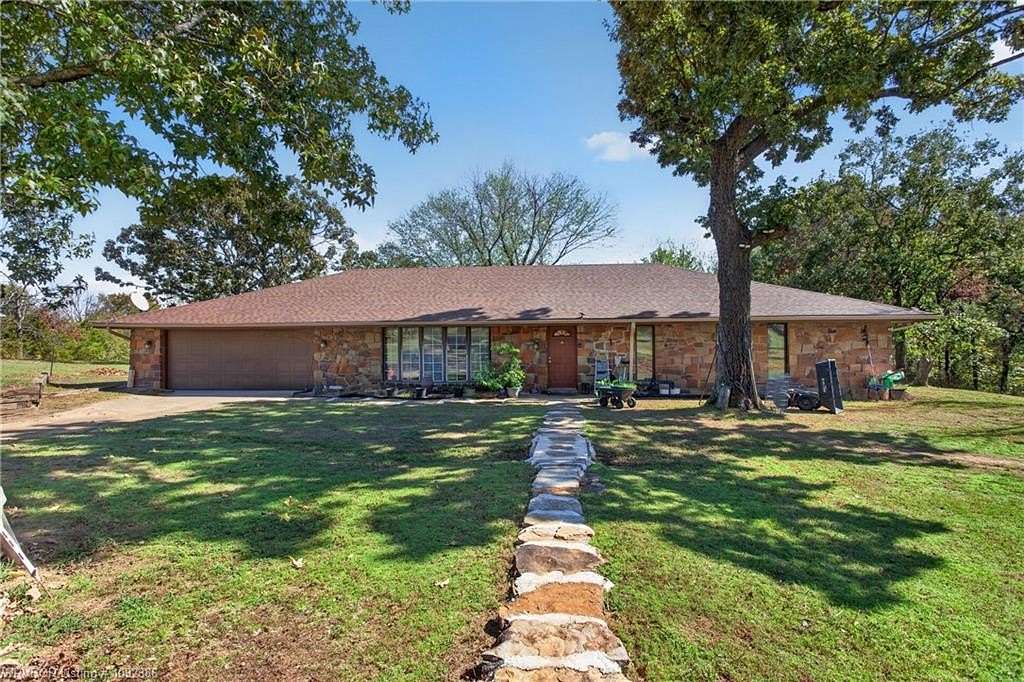 30 Acres of Land with Home for Sale in McCurtain, Oklahoma