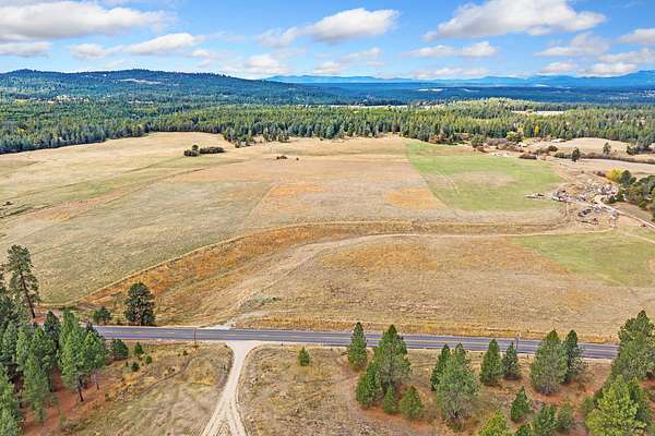 9.7 Acres of Residential Land for Sale in Elk, Washington