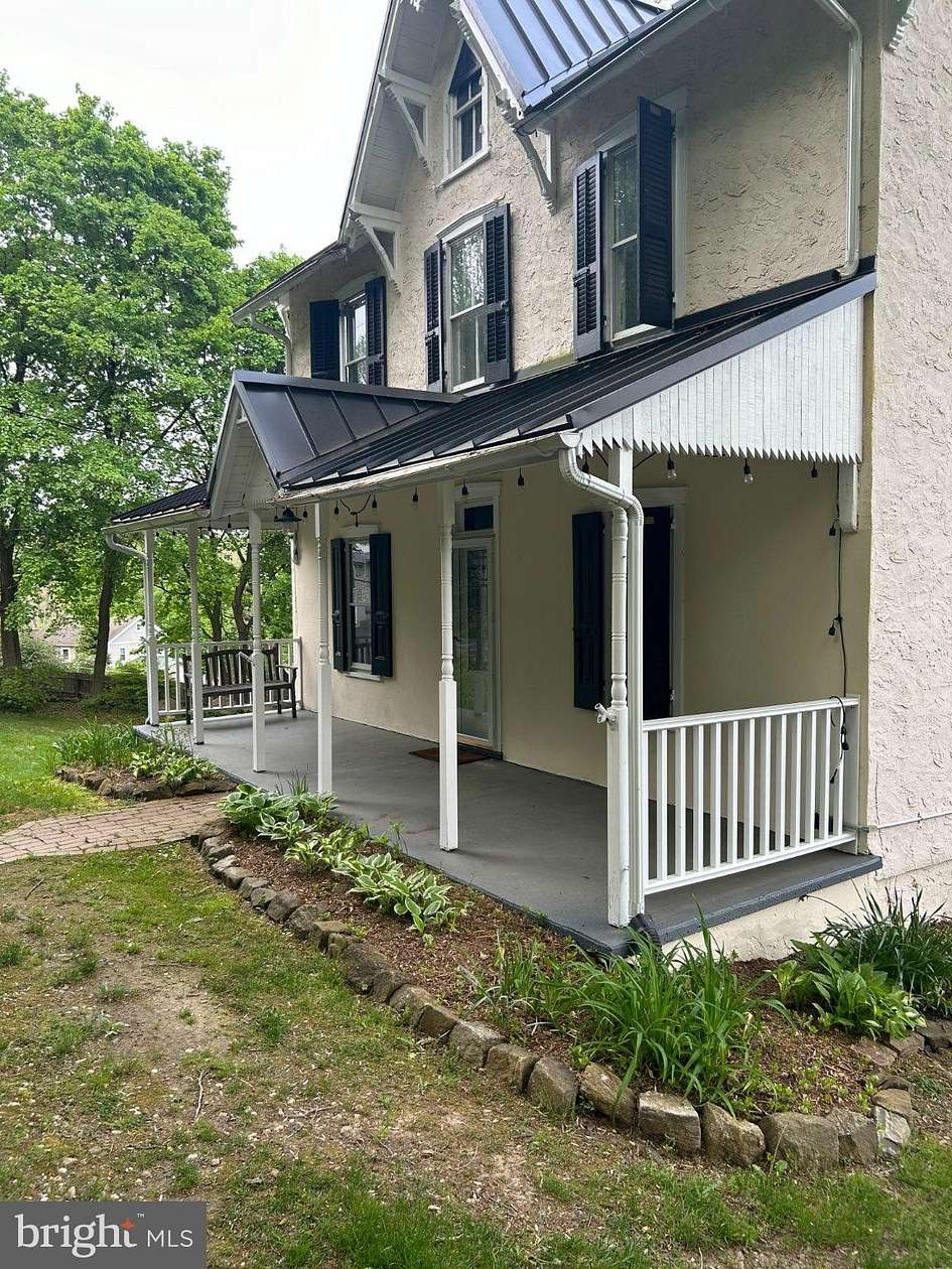 8.6 Acres of Land with Home for Lease in Glenmoore, Pennsylvania