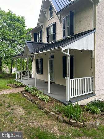 8.6 Acres of Land with Home for Lease in Glenmoore, Pennsylvania