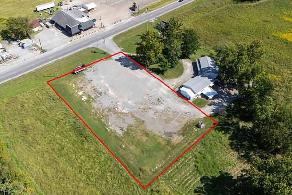 1 Acre of Commercial Land for Sale in Johnston City, Illinois