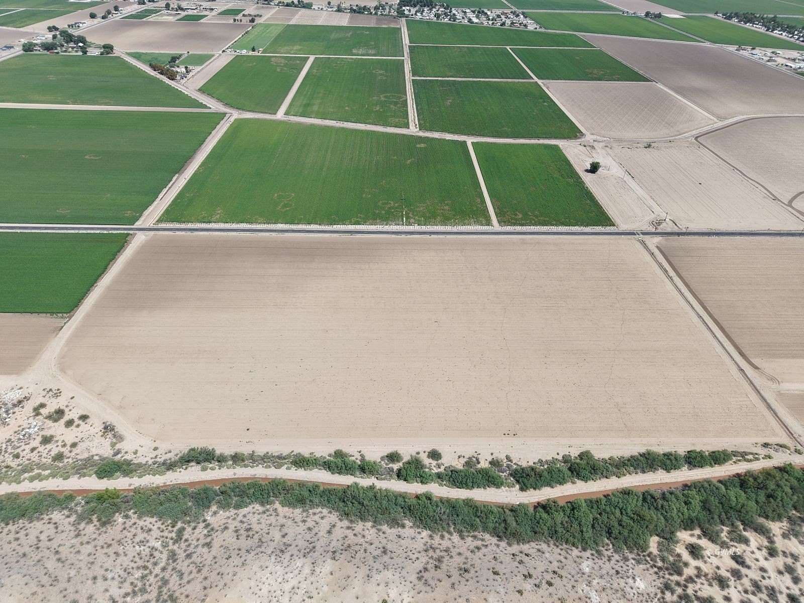 18.4 Acres of Land for Sale in Safford, Arizona