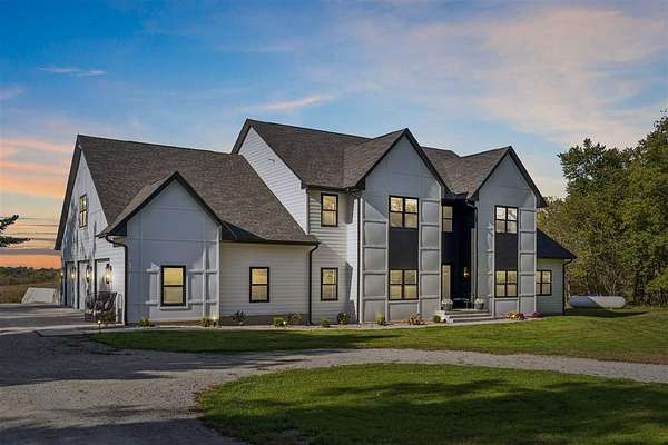 1.53 Acres of Land with Home for Sale in Newport Township, Iowa