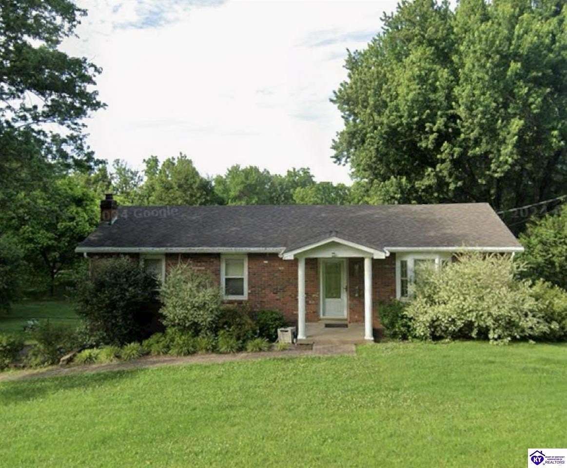 1.57 Acres of Land with Home for Lease in Vine Grove, Kentucky