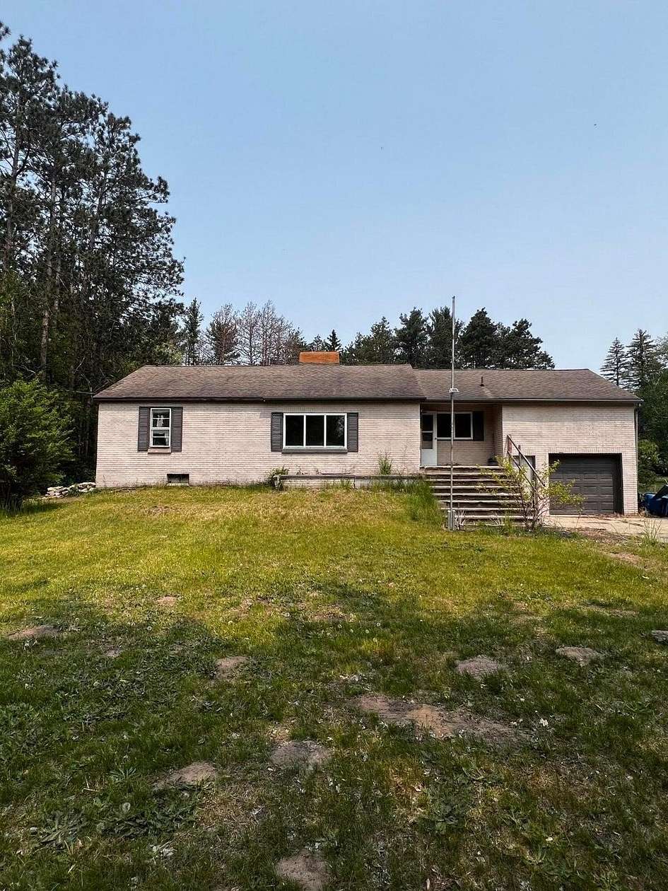 1.5 Acres of Land with Home for Sale in Muskegon, Michigan