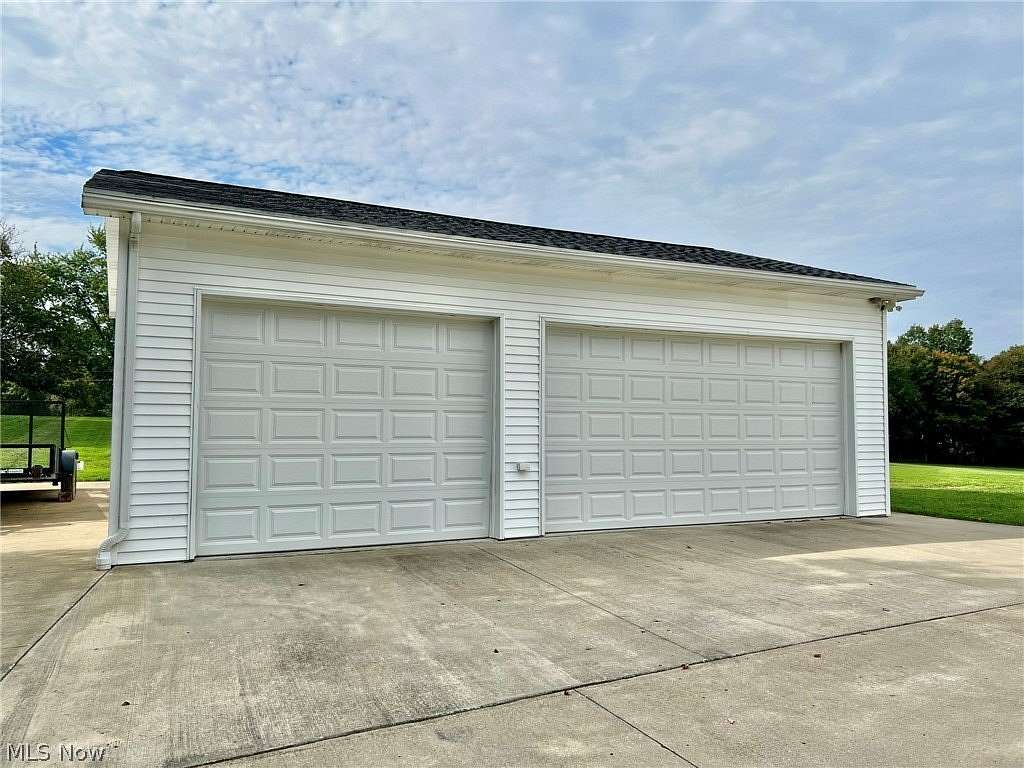 4.86 Acres of Land with Home for Sale in Salem, Ohio