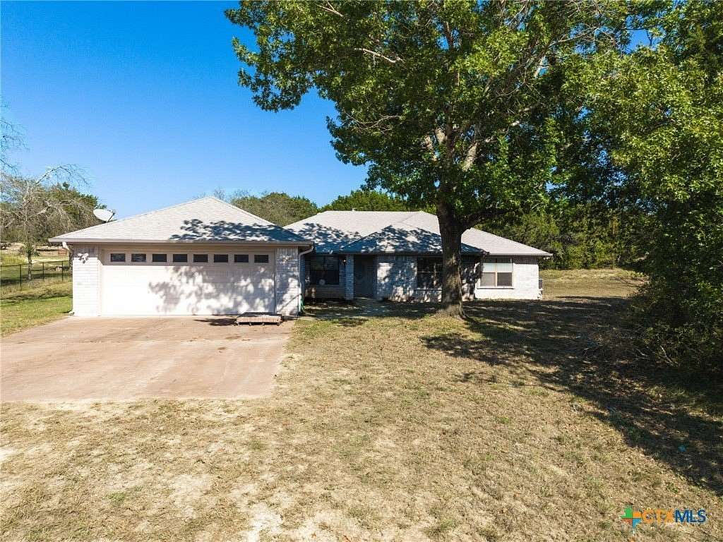 3.14 Acres of Land with Home for Sale in Killeen, Texas